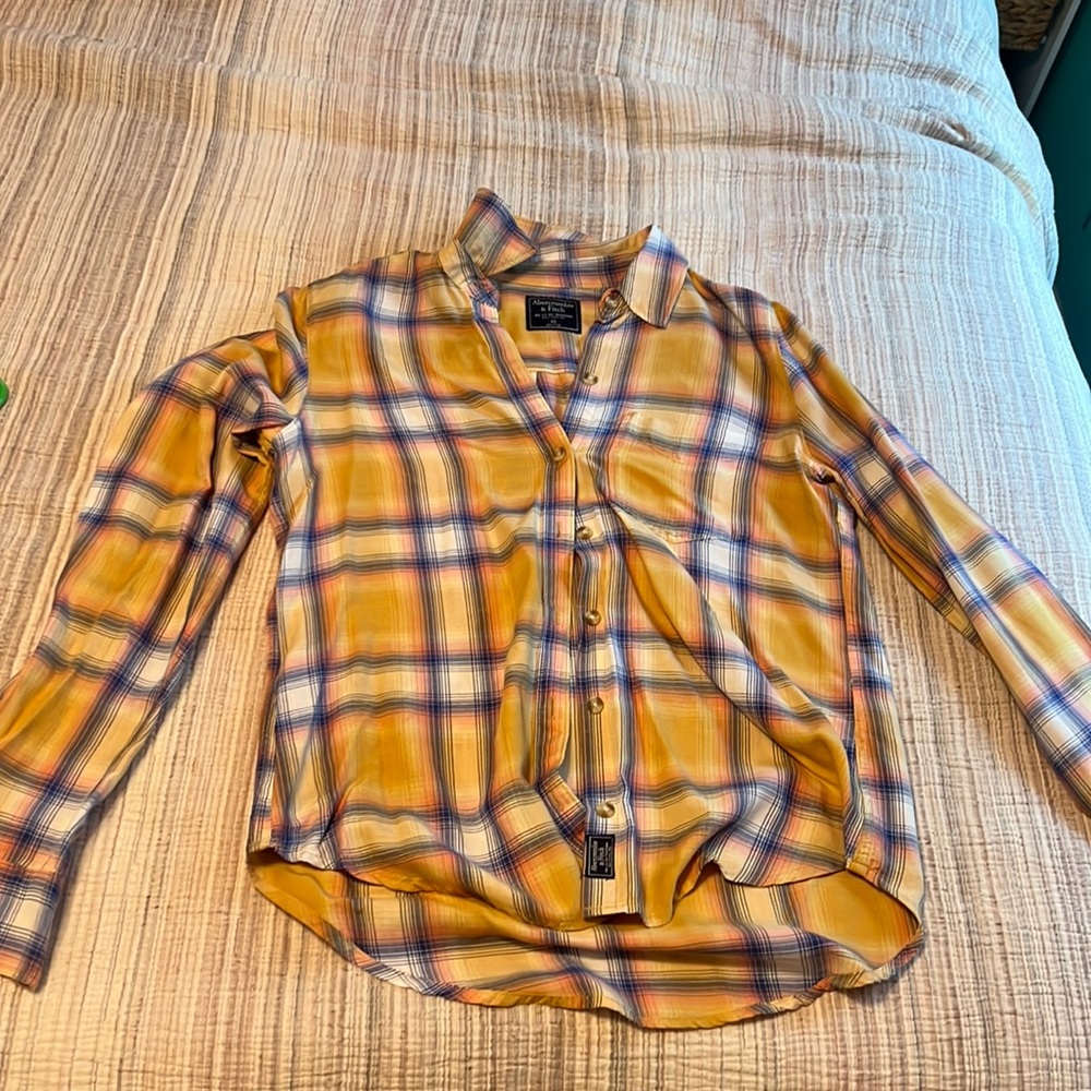 Abercrombie & Fitch XS Yellow Plaid Long Sleeve